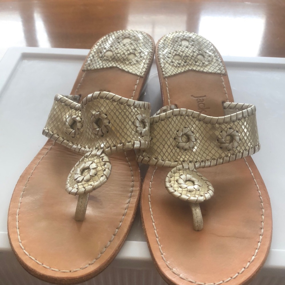 Gold wedge